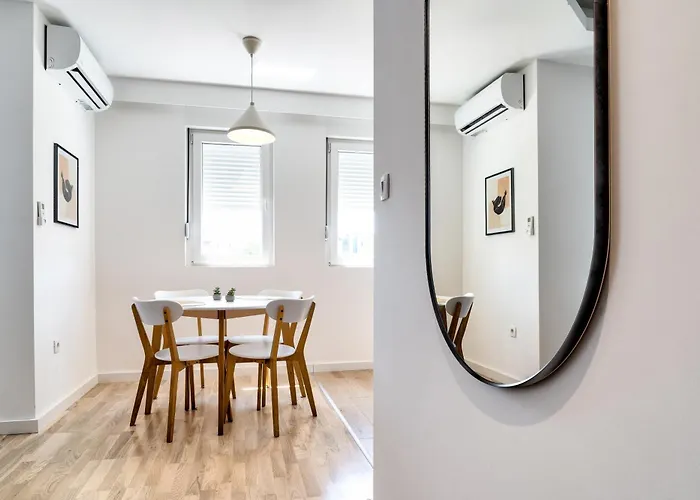 The Riverscape דירה