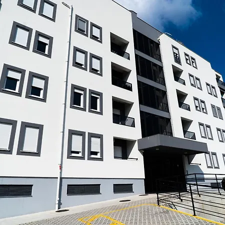 The Riverscape Apartman *